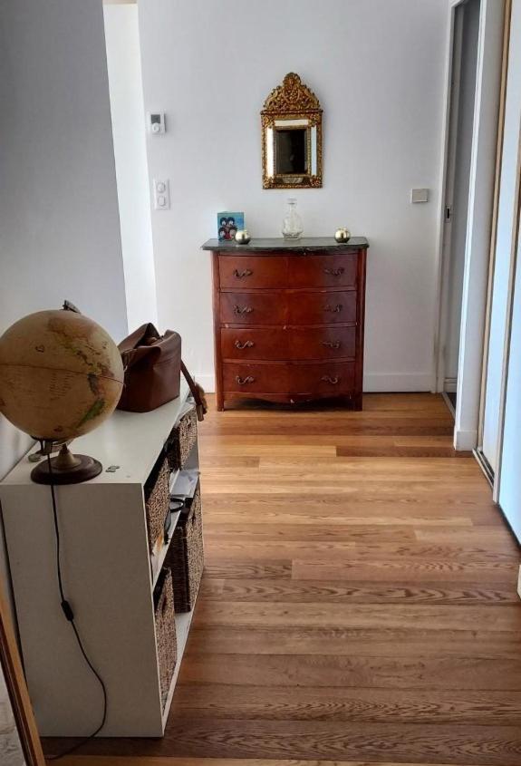 Chambre Lit 2 Personnes Dans Appartement Du Logeur Mandelieu La Napoule Ngoại thất bức ảnh